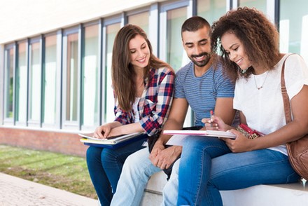 Mutuelle étudiante : nouvelle offre et campagne publicitaire pour LMDE
